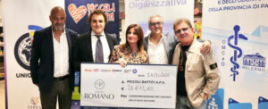 Foto copertina news consegna assegno associazione Piccoli Battiti
